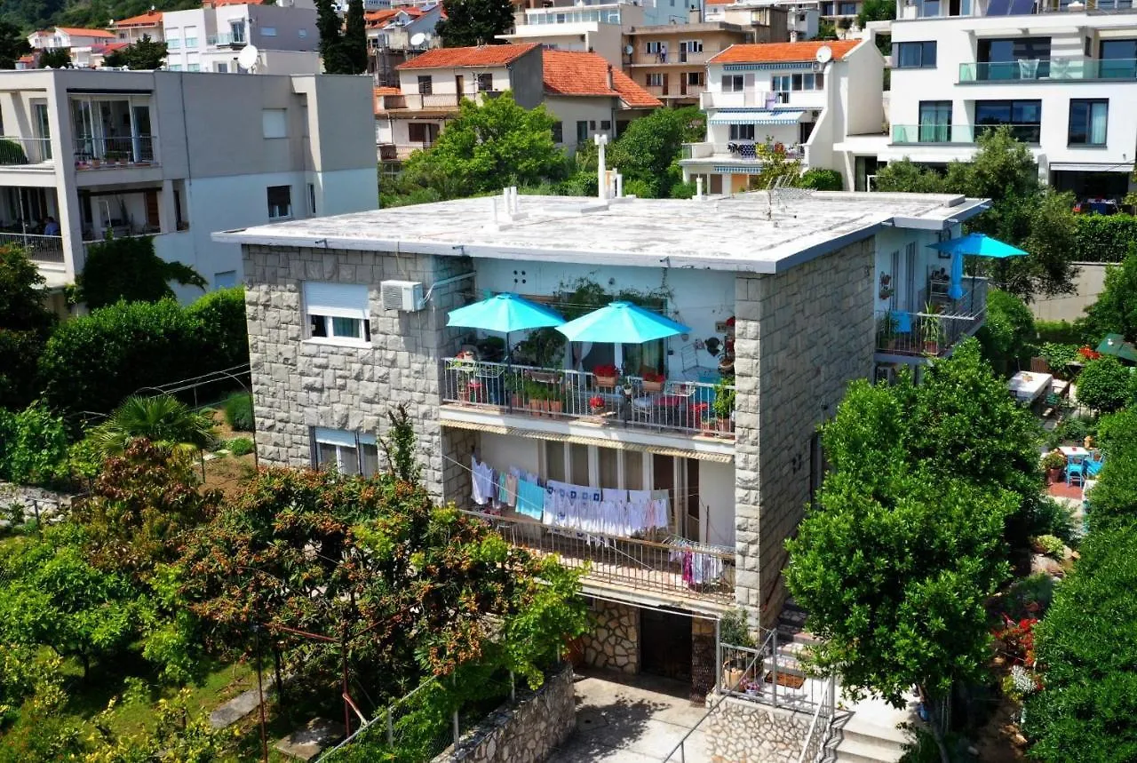 Beachfront Apartment Mala Tereza Split 0*,