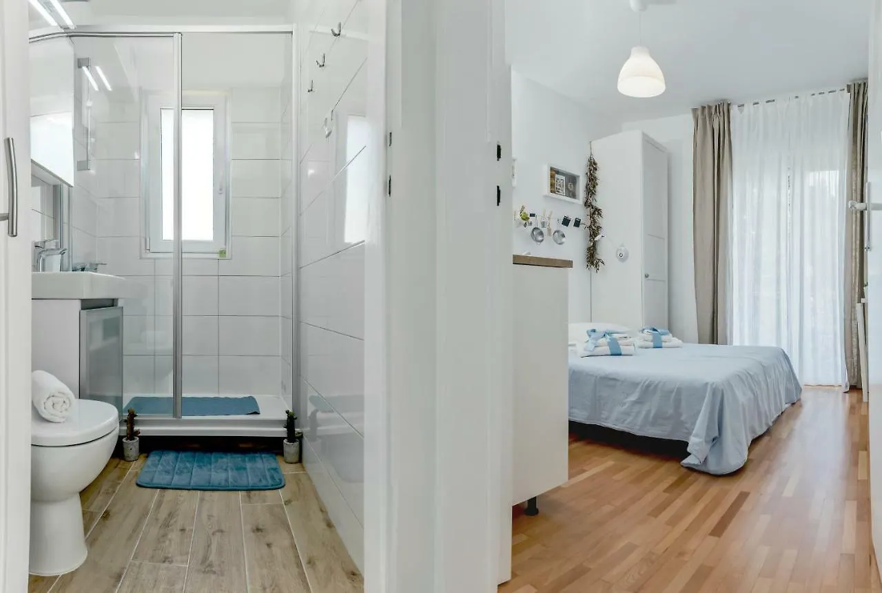 Beachfront Apartment Mala Tereza Split