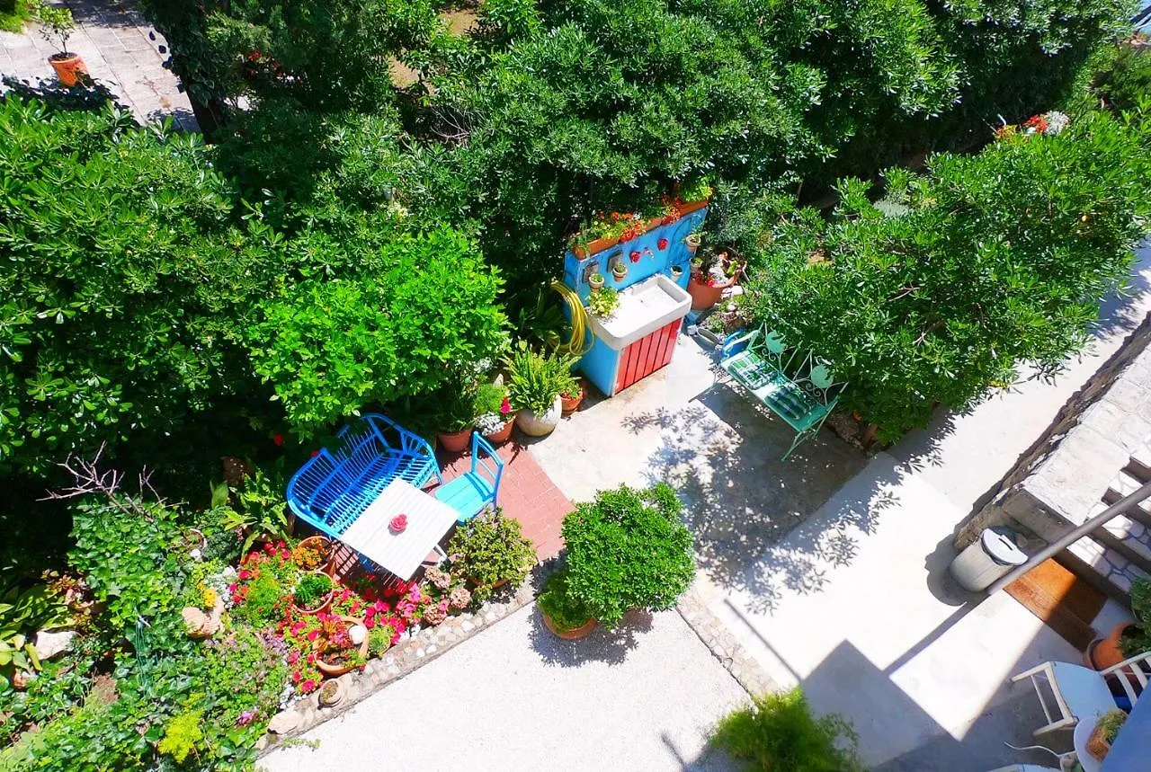 Beachfront Apartment Mala Tereza Split Croatie